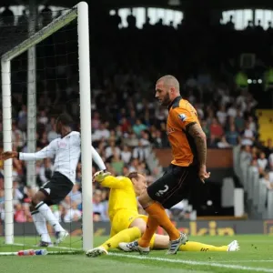 Jelle Van Damme Scores the Opener: Wolverhampton Wanderers Lead Fulham in Premier League
