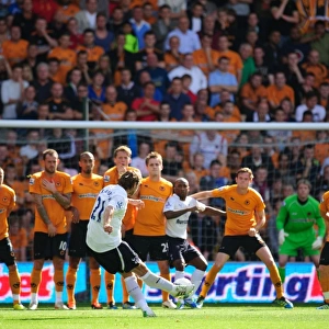 Kranjcar's Stunner: Wolverhampton Wanderers vs. Tottenham Hotspur in Barclays Premier League
