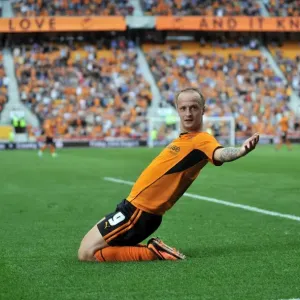 Leigh Griffiths Doubles Up: Wolves Victory Over Gillingham in Sky Bet League One