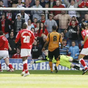 Macken Scores First: Barnsley vs. Wolverhampton Wanderers in Championship Battle at Oakwell (April 25, 2009) Macken Scores First: Barnsley vs. Wolverhampton Wanderers in Championship Battle at Oakwell (April 25, 2009)