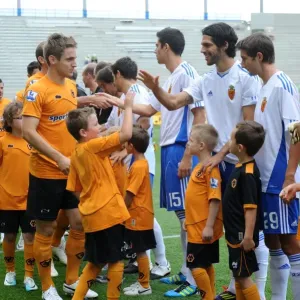 Mascot Clash: Wolverhampton Wanderers vs. Real Zaragoza - Pre-season Friendly Mascot Clash: Wolverhampton Wanderers vs. Real Zaragoza - Pre-season Friendly