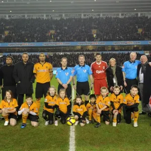 Mascot Showdown: Wolverhampton Wanderers vs Liverpool - A Thrilling Premier League Clash Mascot Showdown: Wolverhampton Wanderers vs Liverpool - A Thrilling Premier League Clash