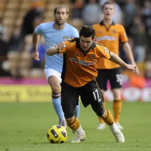 Matt Jarvis in Action: Wolverhampton Wanderers vs Manchester City - Barclays Premier League Showdown