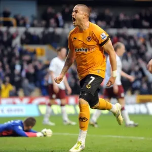Michael Kightly's Dramatic Equalizer: Wolverhampton Wanderers vs. Aston Villa - Premier League