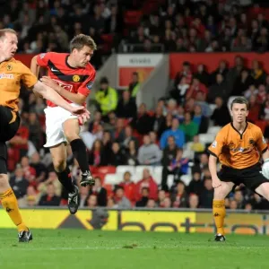 Michael Owen vs Jody Craddock: A Carling Cup Showdown - Manchester United vs Wolverhampton Wanderers: Clash of the Titans Michael Owen vs Jody Craddock: A Carling Cup Showdown - Manchester United vs Wolverhampton Wanderers: Clash of the Titans