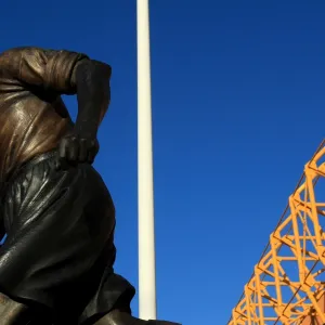 Molineux Stadium - Billy Wright Statue