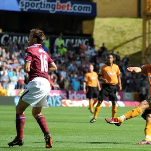 Nenad Milijas in Action: Wolves vs West Ham United, Premier League, Molineux (2009)