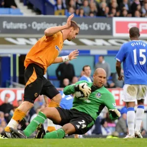 Red Card for Maierhofer: Everton vs. Wolverhampton Wanderers in Premier League - Stefan Maierhofer Fouls Tim Howard, Sent Off by Referee Stuart Attwell