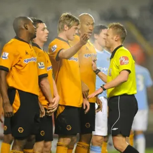 Referee Maintains Proper Distance: Wolverhampton Wanderers vs Manchester City (0-2) - Javier Garrido's Free Kick Referee Maintains Proper Distance: Wolverhampton Wanderers vs Manchester City (0-2) - Javier Garrido's Free Kick