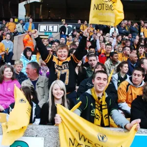 A Season to Remember: Wolverhampton Wanderers Championship Title Win (2008-09) - Glory Nights: Wolves Championship Celebration