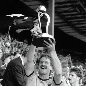 Sherpa Van Trophy Final, Wolves vs Burnley, Ally Robertson lifts the trophy