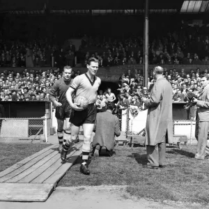 Images Dated 1960: April