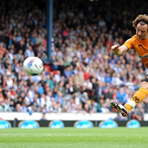 Stephen Hunt's Determined Strike: Wolverhampton Wanderers vs. Blackburn Rovers, Barclays Premier League