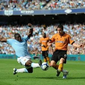 Stephen Ward vs Micah Richards: A Premier League Battle at Manchester City Stadium, 2009