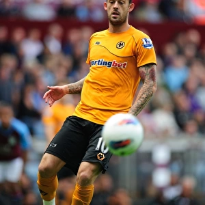 Steven Fletcher Fights for Wolverhampton Wanderers in Aston Villa vs. Wolves Barclays Premier League Clash