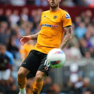 Steven Fletcher Fights for Wolverhampton Wanderers in Aston Villa vs. Wolves Barclays Premier League Clash Steven Fletcher Fights for Wolverhampton Wanderers in Aston Villa vs. Wolves Barclays Premier League Clash