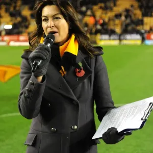 Suzi Perry at Wolves: Wolverhampton Wanderers vs Arsenal in Barclays Premier League Soccer Match