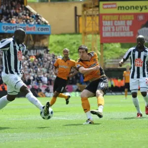 Ward vs. Meite: A Defensive Showdown - Dramatic Shot Block at Wolverhampton Wanderers vs. West Bromwich Albion Ward vs. Meite: A Defensive Showdown - Dramatic Shot Block at Wolverhampton Wanderers vs. West Bromwich Albion