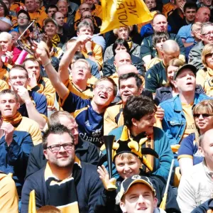 Wolverhampton Wanderers: 08-09 Championship Title Win - Celebrating Promotion to Champions League Football