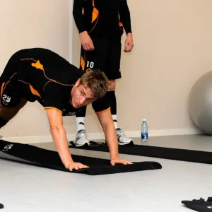 Wolverhampton Wanderers: Kevin Doyle's Intense Weights Training during Pre-Season in Ireland Wolverhampton Wanderers: Kevin Doyle's Intense Weights Training during Pre-Season in Ireland