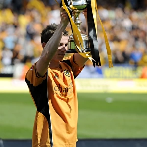 Wolverhampton Wanderers: Kevin Foley's Euphoric Moment with the Championship Trophy (vs Doncaster Rovers, 2008-09)
