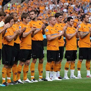 Wolverhampton Wanderers Pay Tribute: Minutes Applause for Late Frank Munro during Wolves v Fulham