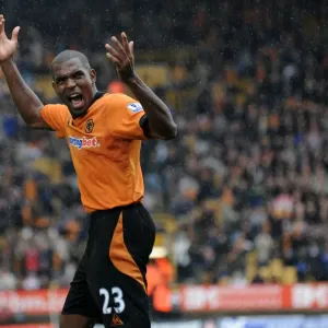 Wolverhampton Wanderers: Ronald Zubar Inspires the Crowd Against Aston Villa - Barclays Premier League Wolverhampton Wanderers: Ronald Zubar Inspires the Crowd Against Aston Villa - Barclays Premier League