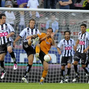 Wolverhampton Wanderers Stephen Fletcher Outsmarts Charleroi Defenders in Pre-Season Clash
