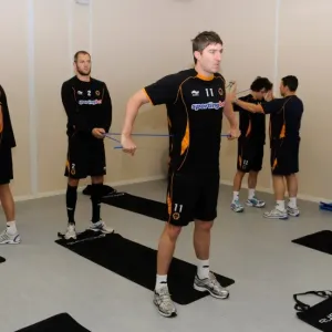Wolverhampton Wanderers: Stephen Ward's Weight Training during Pre-Season in Ireland Wolverhampton Wanderers: Stephen Ward's Weight Training during Pre-Season in Ireland