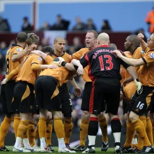 Wolverhampton Wanderers: United in Focus - Pre-Match Huddle (Aston Villa vs. Wolves, Premier League) Wolverhampton Wanderers: United in Focus - Pre-Match Huddle (Aston Villa vs. Wolves, Premier League)