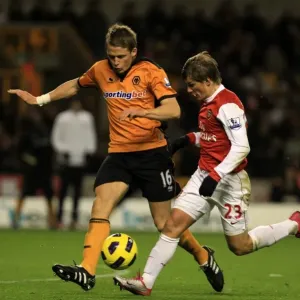 Wolverhampton Wanderers vs Arsenal: Berra vs Arshavin - Barclays Premier League Soccer Showdown Wolverhampton Wanderers vs Arsenal: Berra vs Arshavin - Barclays Premier League Soccer Showdown