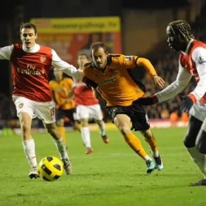 Wolverhampton Wanderers vs Arsenal: Steven Fletcher's Intense Battle with Squillaci and Sagna