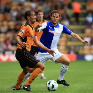 Wolverhampton Wanderers vs Athletic Bilbao: A Tense Moment Between Karl Henry and Carlos Gurpegui Wolverhampton Wanderers vs Athletic Bilbao: A Tense Moment Between Karl Henry and Carlos Gurpegui