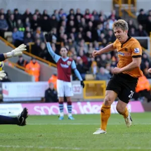 Wolverhampton Wanderers vs Burnley: A Premier League Striker Showdown - Doyle vs Jensen