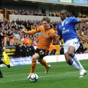 Wolverhampton Wanderers vs Everton: A Premier League Showdown - Doyle vs Distin (27-03-10) Wolverhampton Wanderers vs Everton: A Premier League Showdown - Doyle vs Distin (27-03-10)