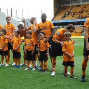 Wolverhampton Wanderers vs Real Zaragoza: A Mascot Showdown - Pre-Season Friendly Wolverhampton Wanderers vs Real Zaragoza: A Mascot Showdown - Pre-Season Friendly