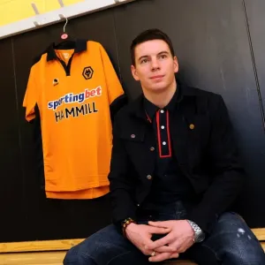 Wolverhampton Wanderers Welcome Midfielder Adam Hammill to the Squad