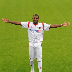 Wolverhampton Wanderers Welcome New Defender Ronald Zubar Wolverhampton Wanderers Welcome New Defender Ronald Zubar