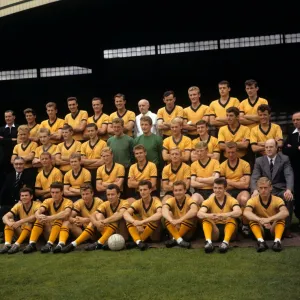 Wolverhampton Wanderers: The Wolves Squad United