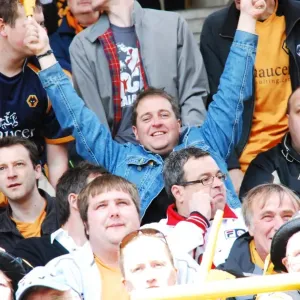 Wolves Glory: Unforgettable 08-09 Championship Title Win - A Season to Remember
