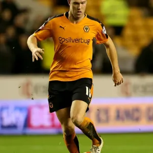 Wolves vs Leeds United: Kevin McDonald's Determination in the 2014-15 Sky Bet Championship at Molineux