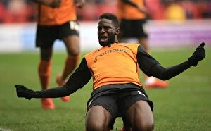 Images Dated 3rd April 2015: Bakary Sako's Double: Wolverhampton Wanderers Triumph over Nottingham Forest in Sky Bet Championship