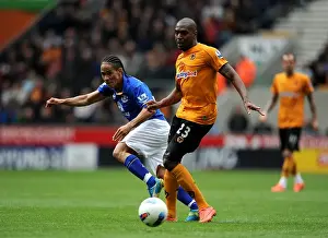 Battle at Molineux: Pienaar vs Zubar - Premier League Clash between Everton and Wolverhampton Wanderers