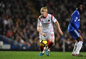 Images Dated 21st November 2009: A Battle in the Premier League: Chelsea vs. Wolverhampton Wanderers - Andy Keogh's Determined Fight