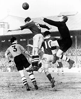 The 40's - 60's Gallery: Bert Williams saves against Chelsea