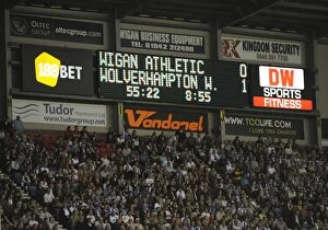 Matches 09-10 Collection: Wigan Athletic Vs Wolves