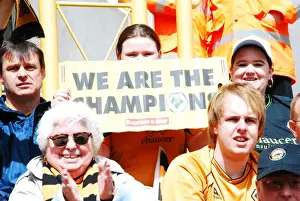 Framed Print : Celebrating Our Glory: Wolverhampton Wanderers Championship Title Win 08-09