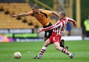 Images Dated 10th April 2009: Henry vs Perry Brawl: Wolves vs Southampton Championship Clash at Molineux (April 10, 2009)