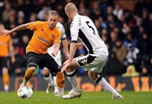 Fulham v Wolves Collection: Michael Kightly vs. Brede Hangeland: A Premier League Battle - Fulham vs. Wolverhampton Wanderers