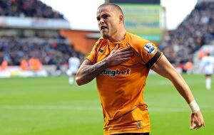 Images Dated 21st January 2012: Michael Kightly's Dramatic Equalizer: Wolverhampton Wanderers vs. Aston Villa